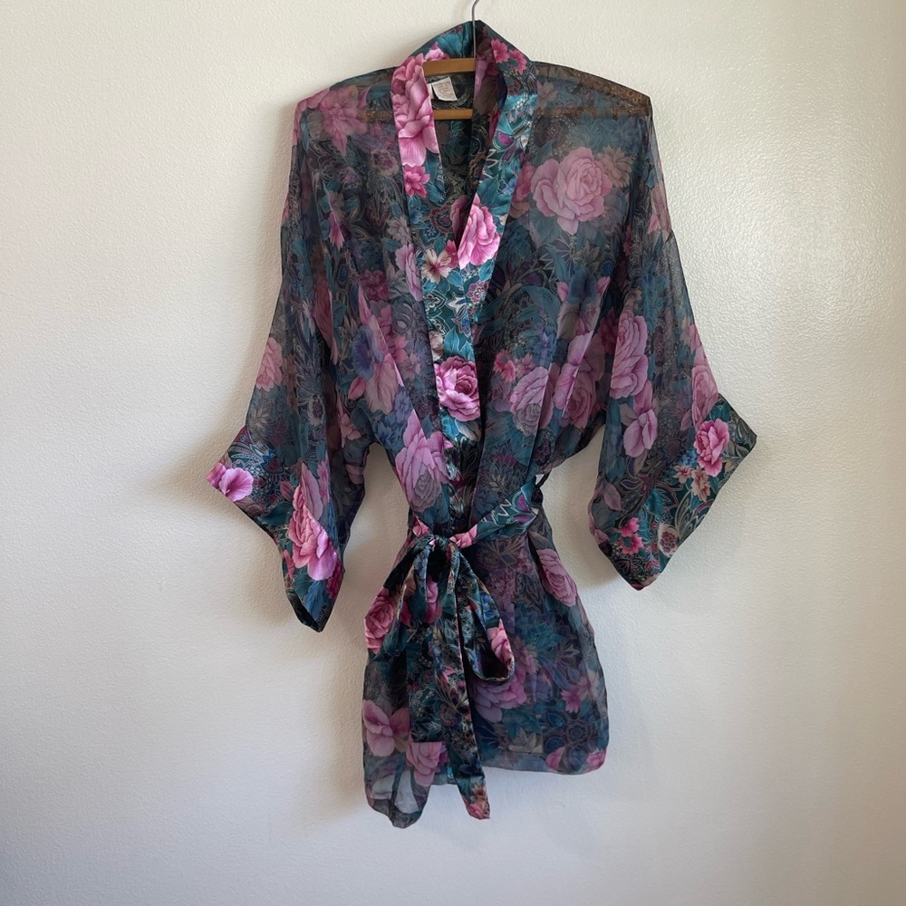 Vintage gold label Victoria’s Secret floral sheer robe night gown set